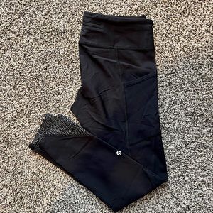 Lululemon Size 6 Tight Stuff Scallop Hem Leggings